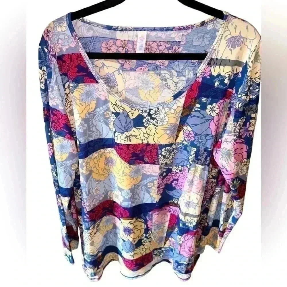 Beautiful 2XL‎ floral over stripe long sleeve Lynnae top.NWT. Multi color!